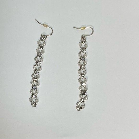 Silver tone women pearl and white rhinestone long drop earrings. Used. - Picture 5 of 5